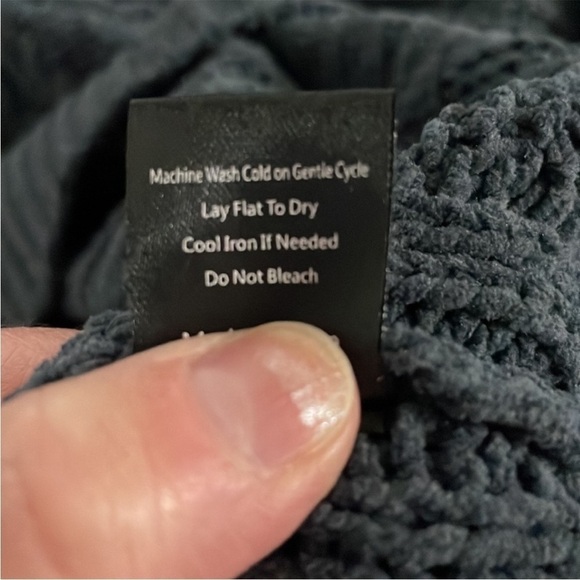 size large blueish gray P.O.L turtleneck sweater - Picture 4 of 5